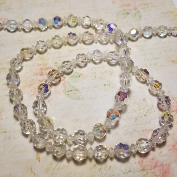 Gorgeous VTG Aurora Borealis Crystal Necklace - Picture 5 of 6